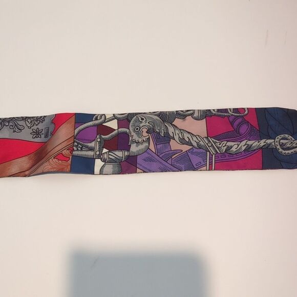 Hermès 100% Silk Twilly - Picture 3 of 7